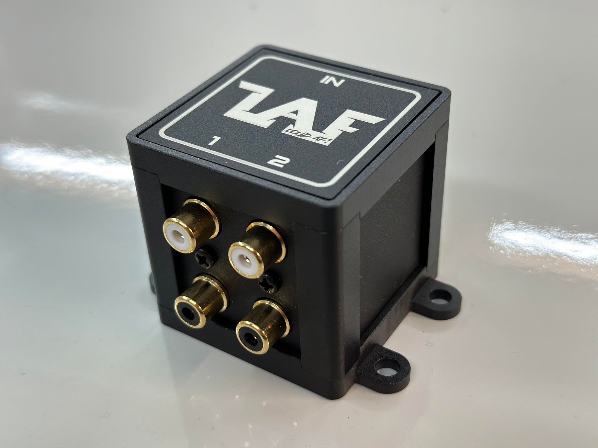 LAF - 1to2 - RCA Distribution Block