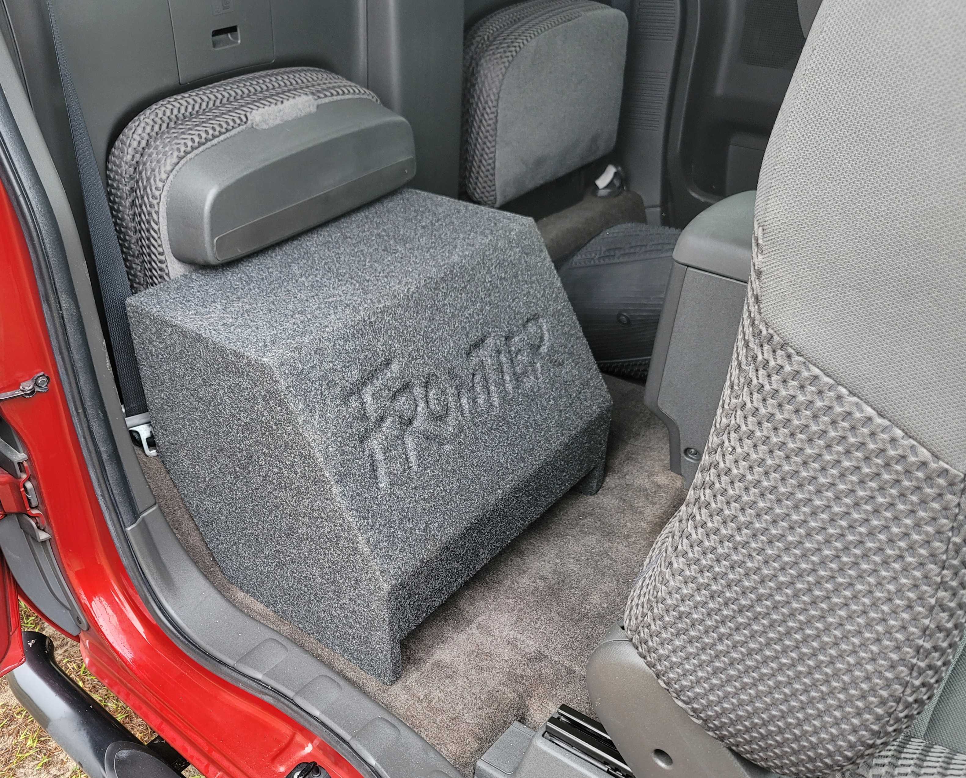 NISSAN FRONTIER KINGCAB 2005-23 SINGLE 12 PORTED SUBWOOFER BOX