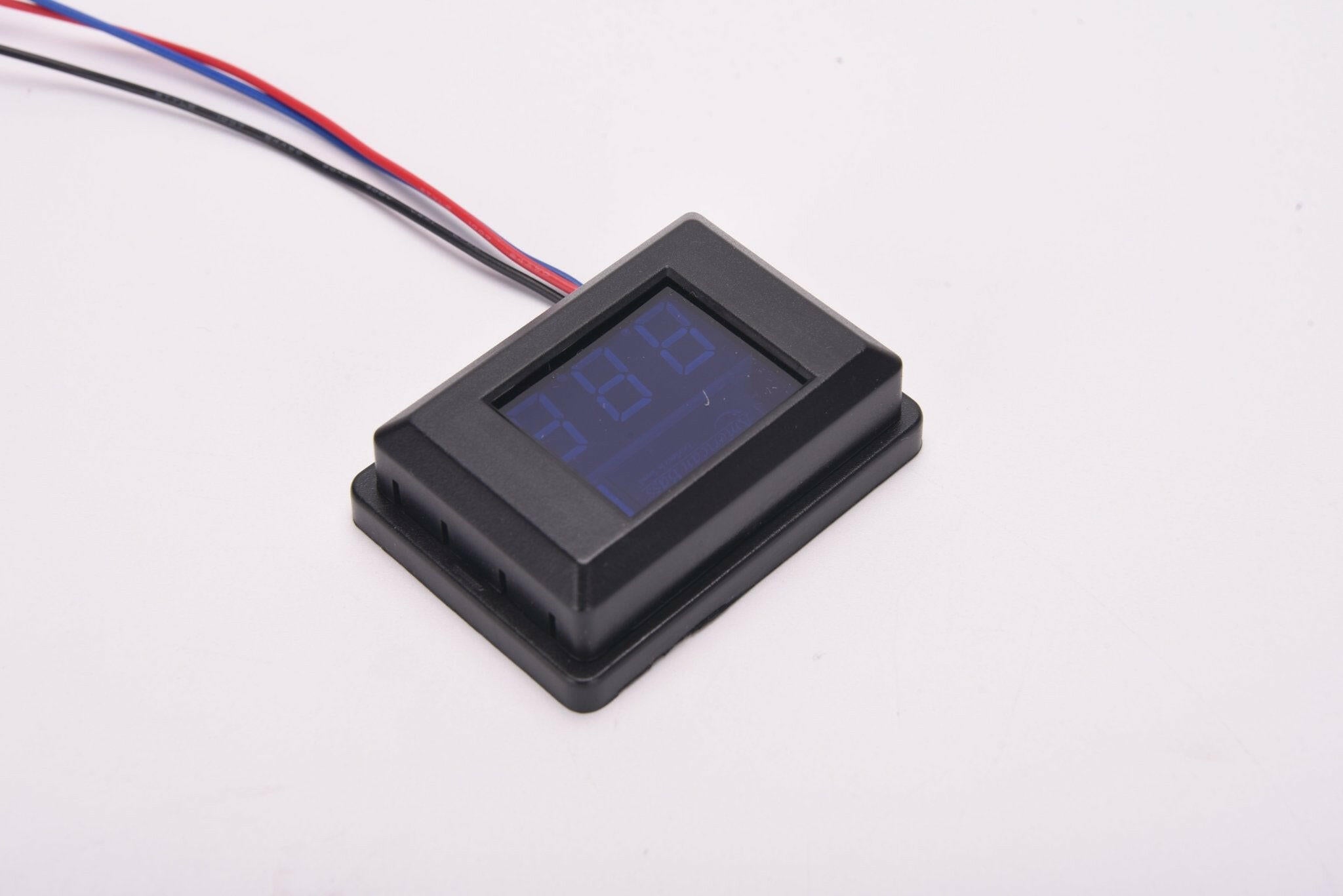 American Bass American Bass Digital Voltage Monitor